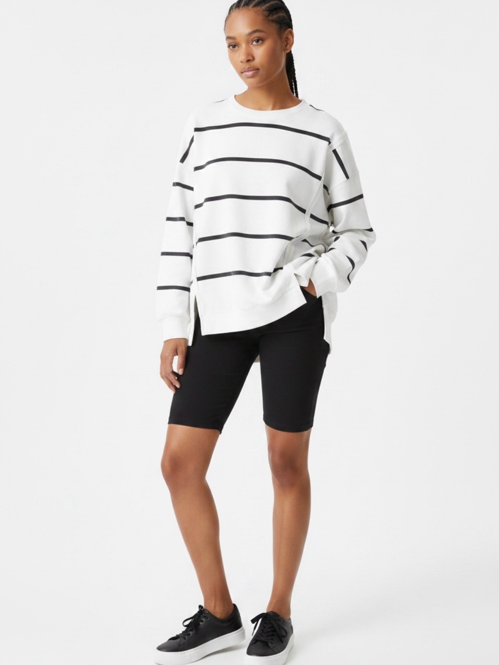 Casual Striped Crewneck Sweater in White and Black